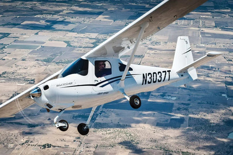 Cessna 162 Hourly Aircraft Rental Cessna 162 Rental - Affordable Aircraft Rental Service