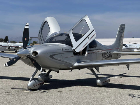 Cirrus SR 22 Turbo Hourly Aircraft Rental Cirrus SR22 Turbo Rental: Experience Luxury in the Sky