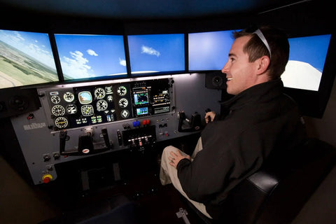 Discovery Flight Using a Redbird Full Motion Flight Simulator Experience Discovery Flights with Redbird Simulator