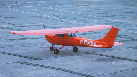 The Benefits of Attending a Local Flight School