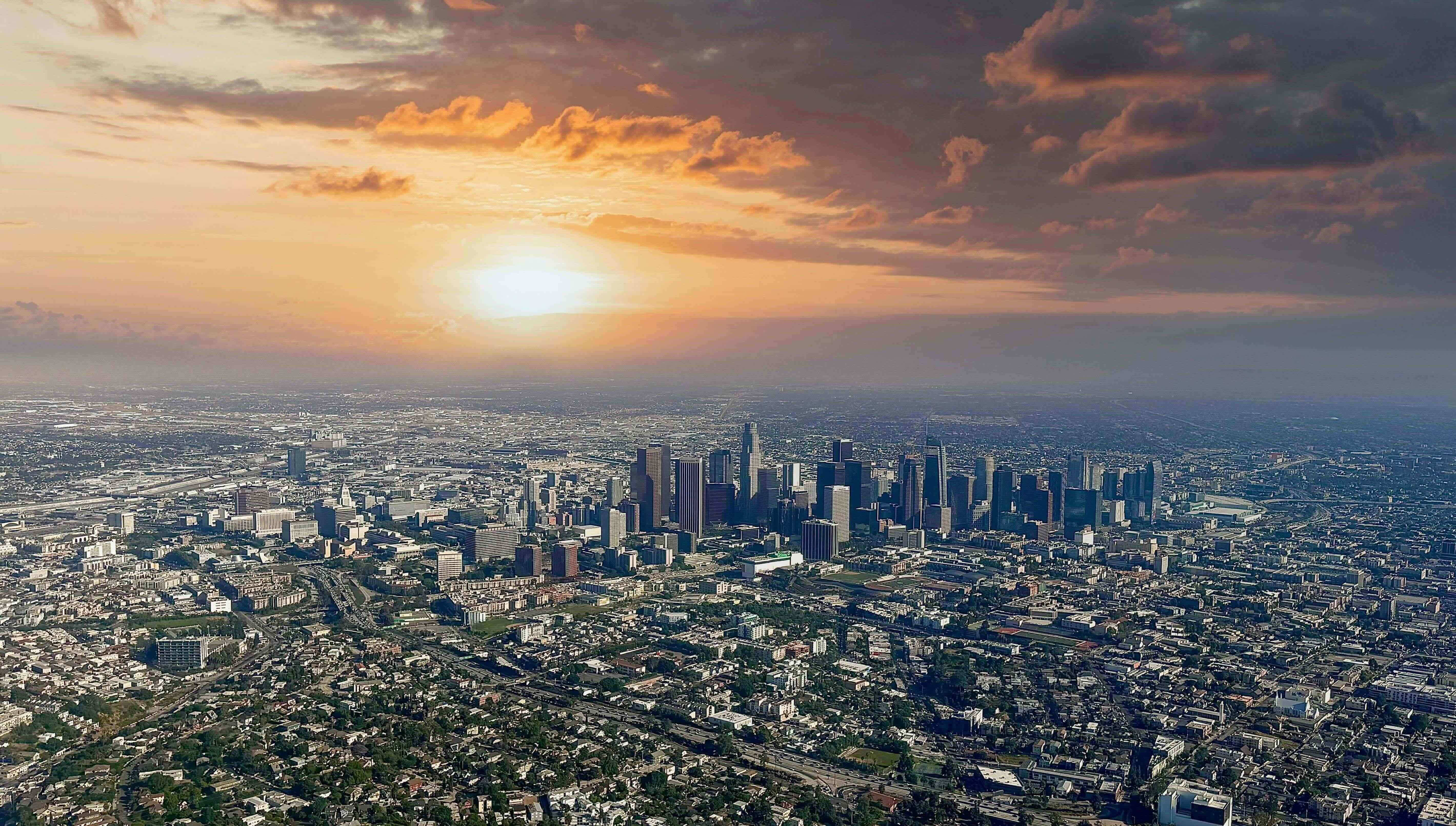 Essence Flight School at Van Nuys Airport