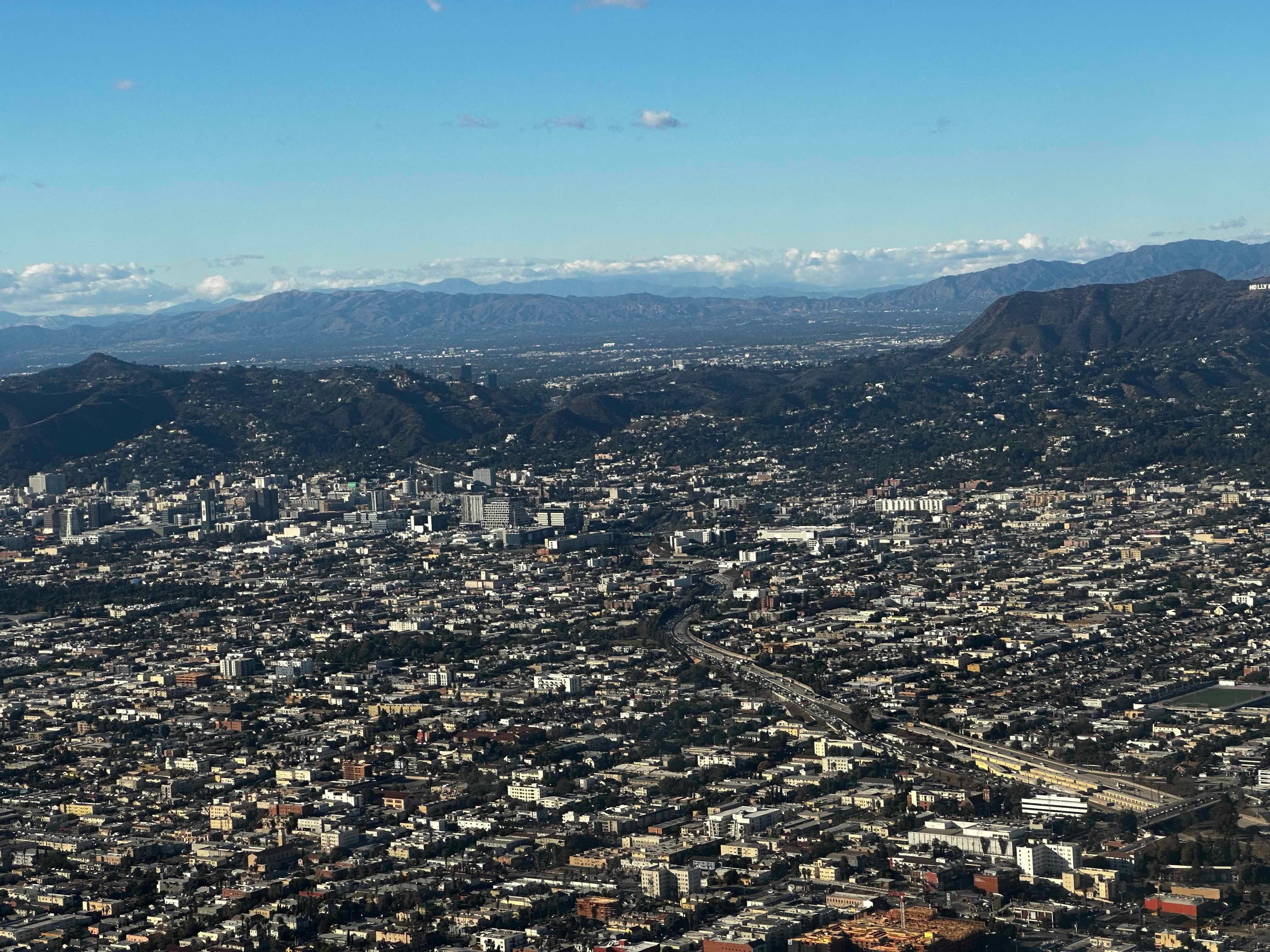 Essence Flight School at Van Nuys Airport