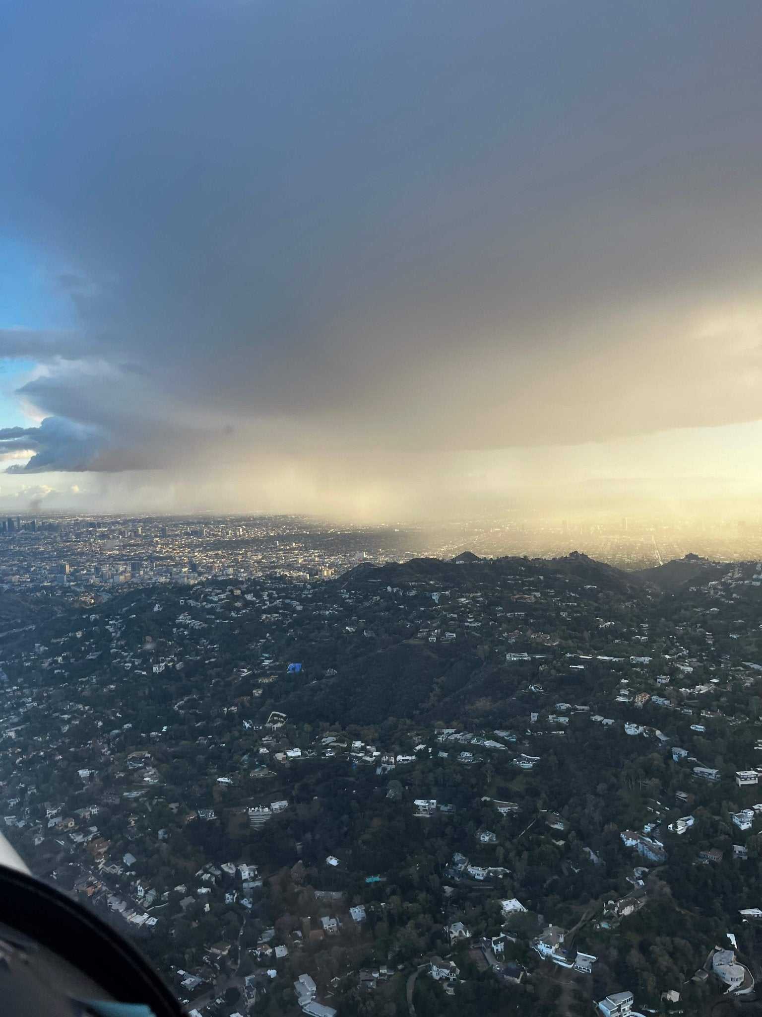Luxury Discovery Flight for Two Turbo Cirrus - Flight School Los Angeles